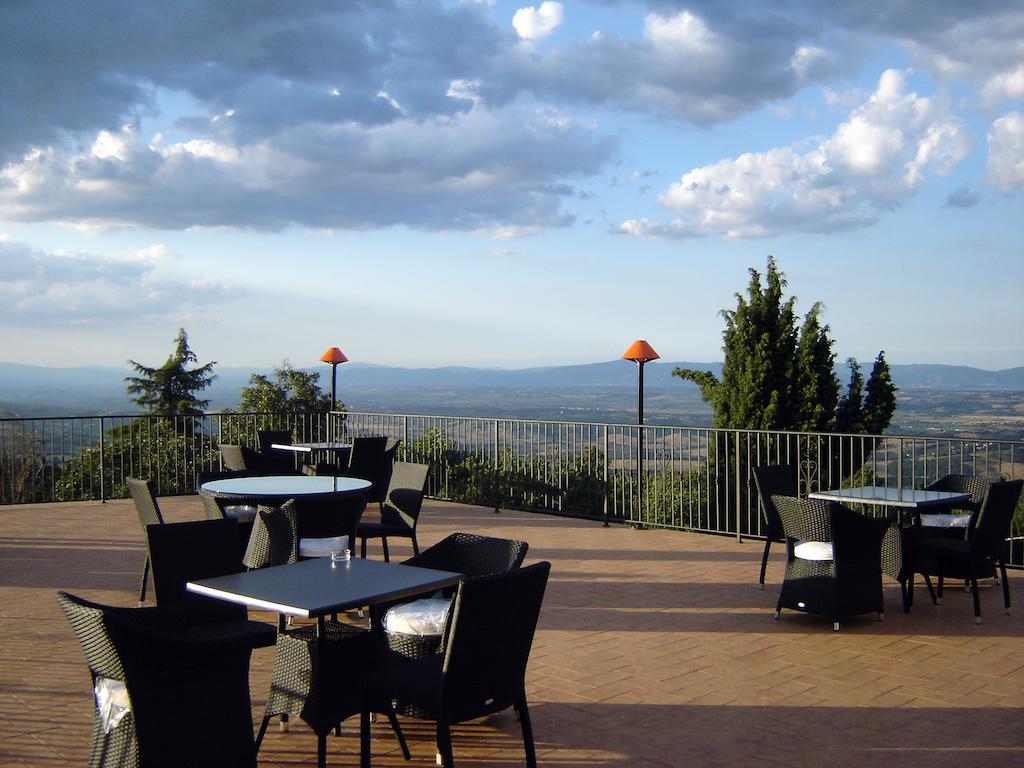 Hotel La Torre Ai Mari Sarteano Exteriér fotografie